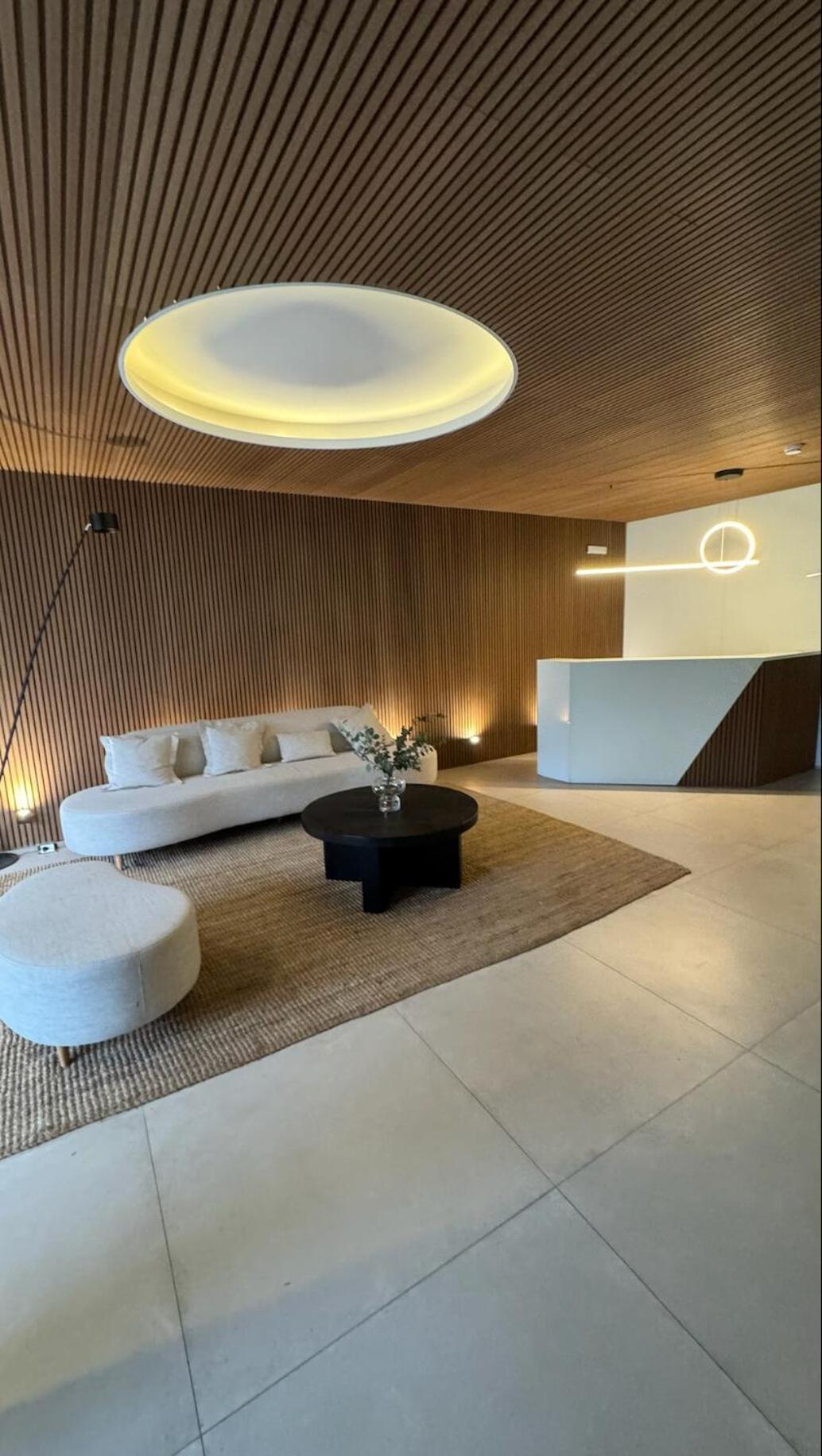 Modern, Suitable And Comfortable With A Balcony Apartamento